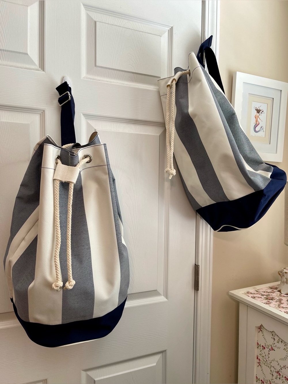 New Tommy Hilfiger NAVY AND CREAM Stripes Big Bag NWOT TWO AVAILABLE